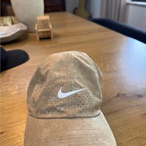 Nike Tan and White Classic Hat